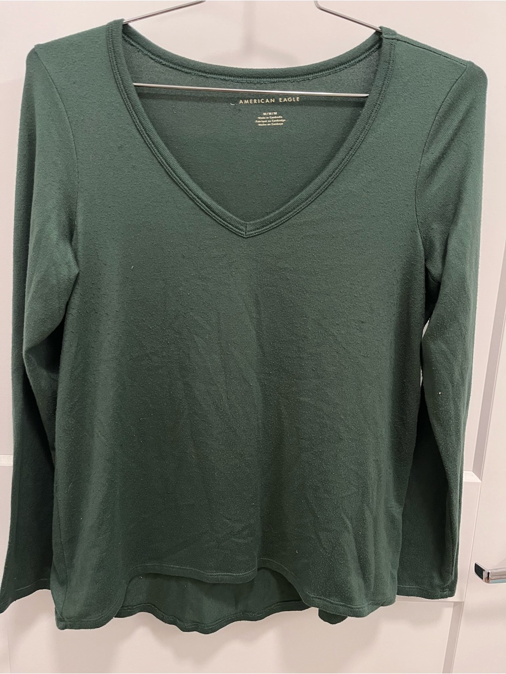 American Eagle Outfitters Women’s Forest Green V-Neck Long Sleeve Tee